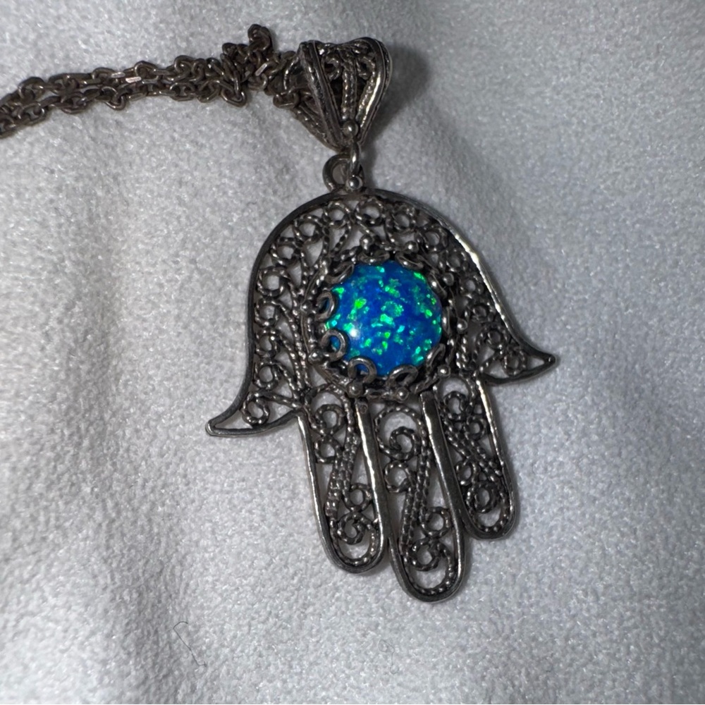 Vintage NWT Dynasty Sterling Silver Hamsa Hand Filigree Necklace w/Opal Stone